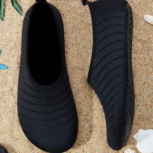 Aqua socks water shoes